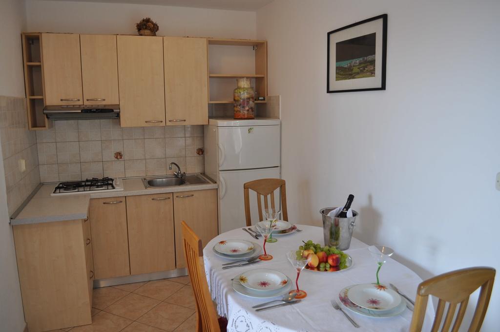 Apartments Petar Maksan باكوشتاني الغرفة الصورة